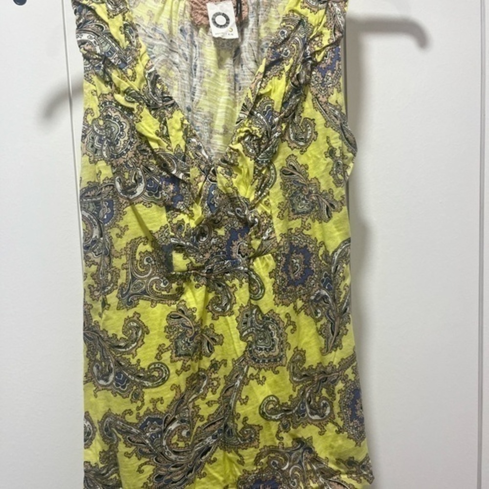 Anthropologie Akemi + Kin Womens XS Yellow Blue Paisley Vneck Sleeveless Blouse